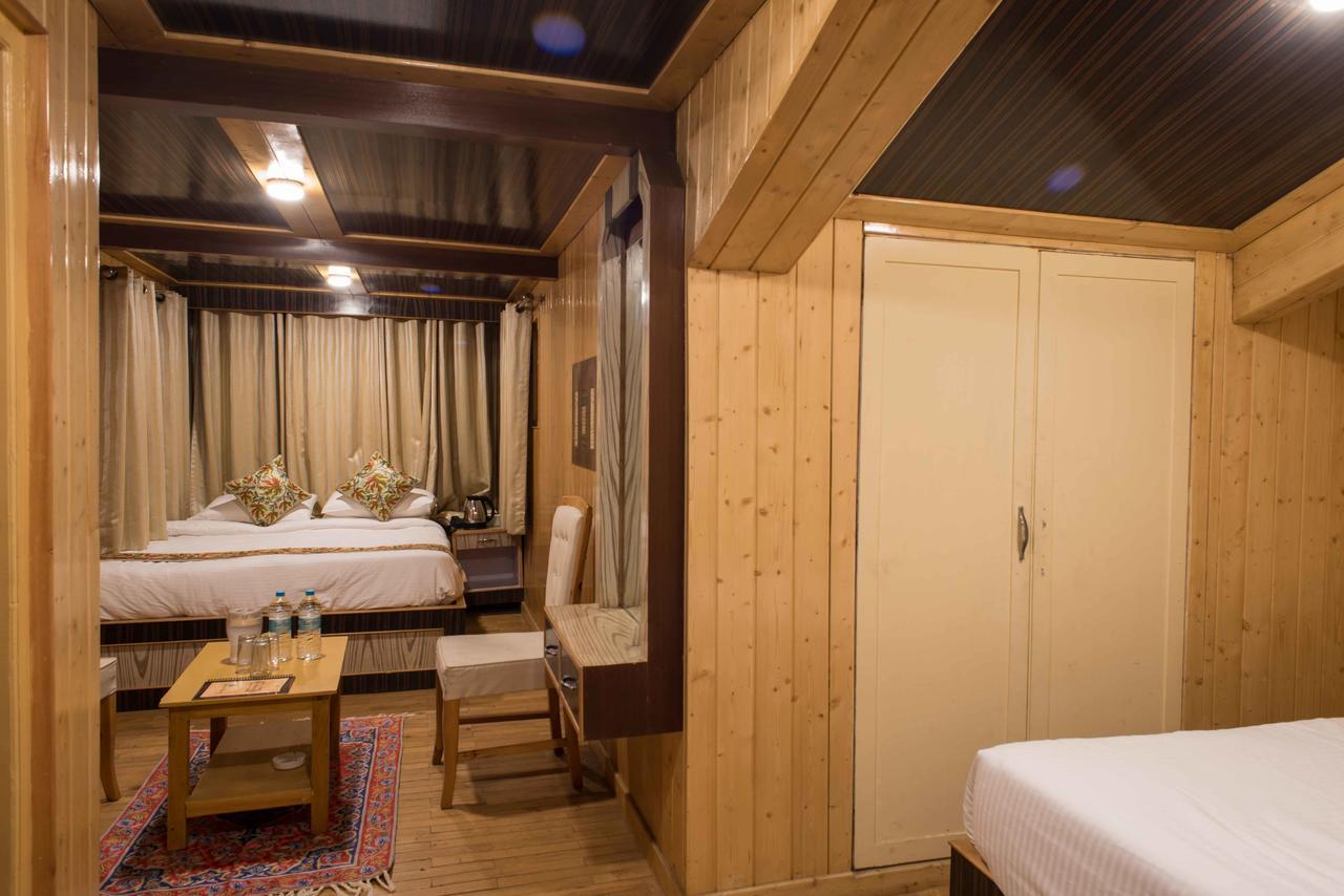 Hotel Imperial Resorts Sonāmarg Zewnętrze zdjęcie