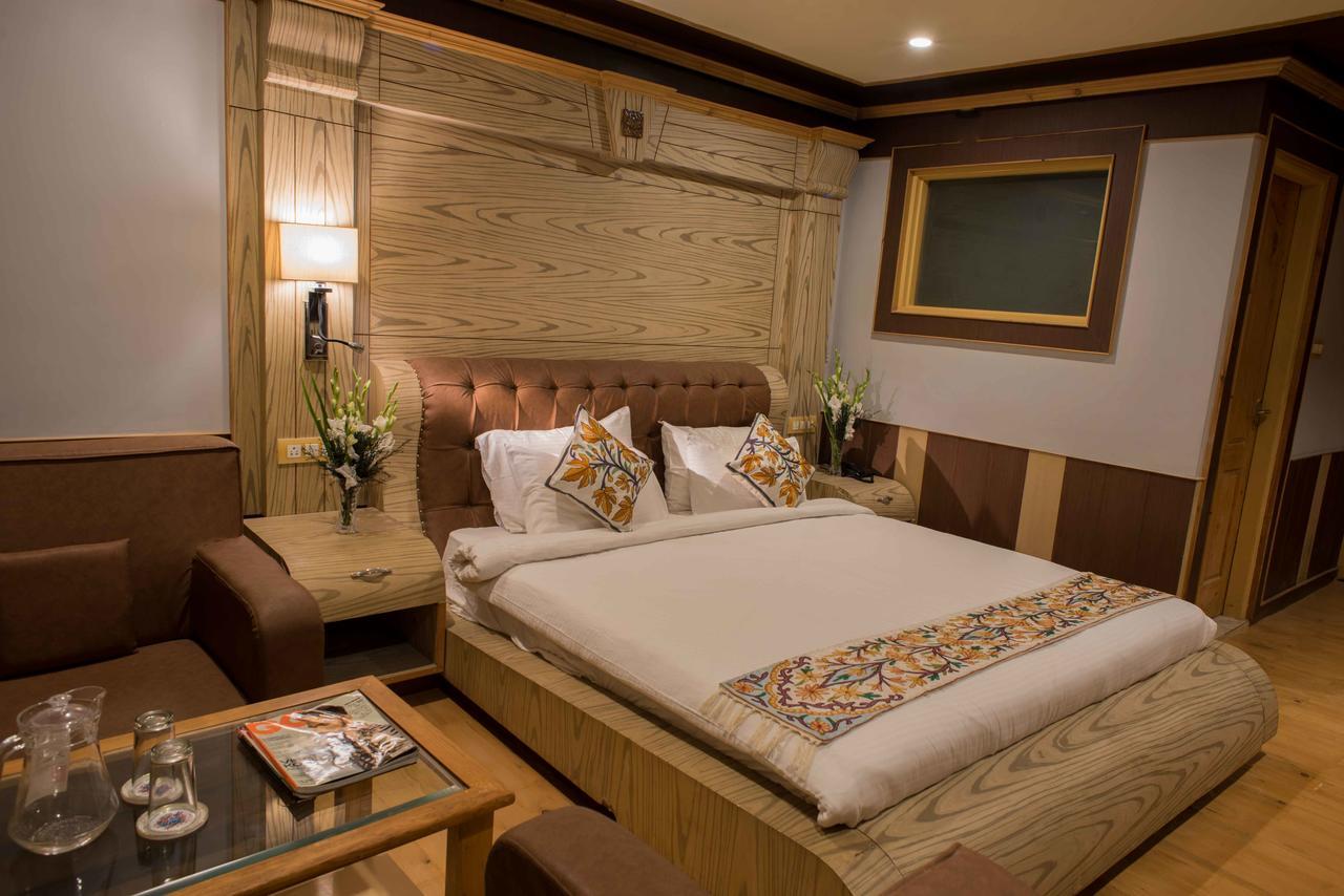 Hotel Imperial Resorts Sonāmarg Zewnętrze zdjęcie